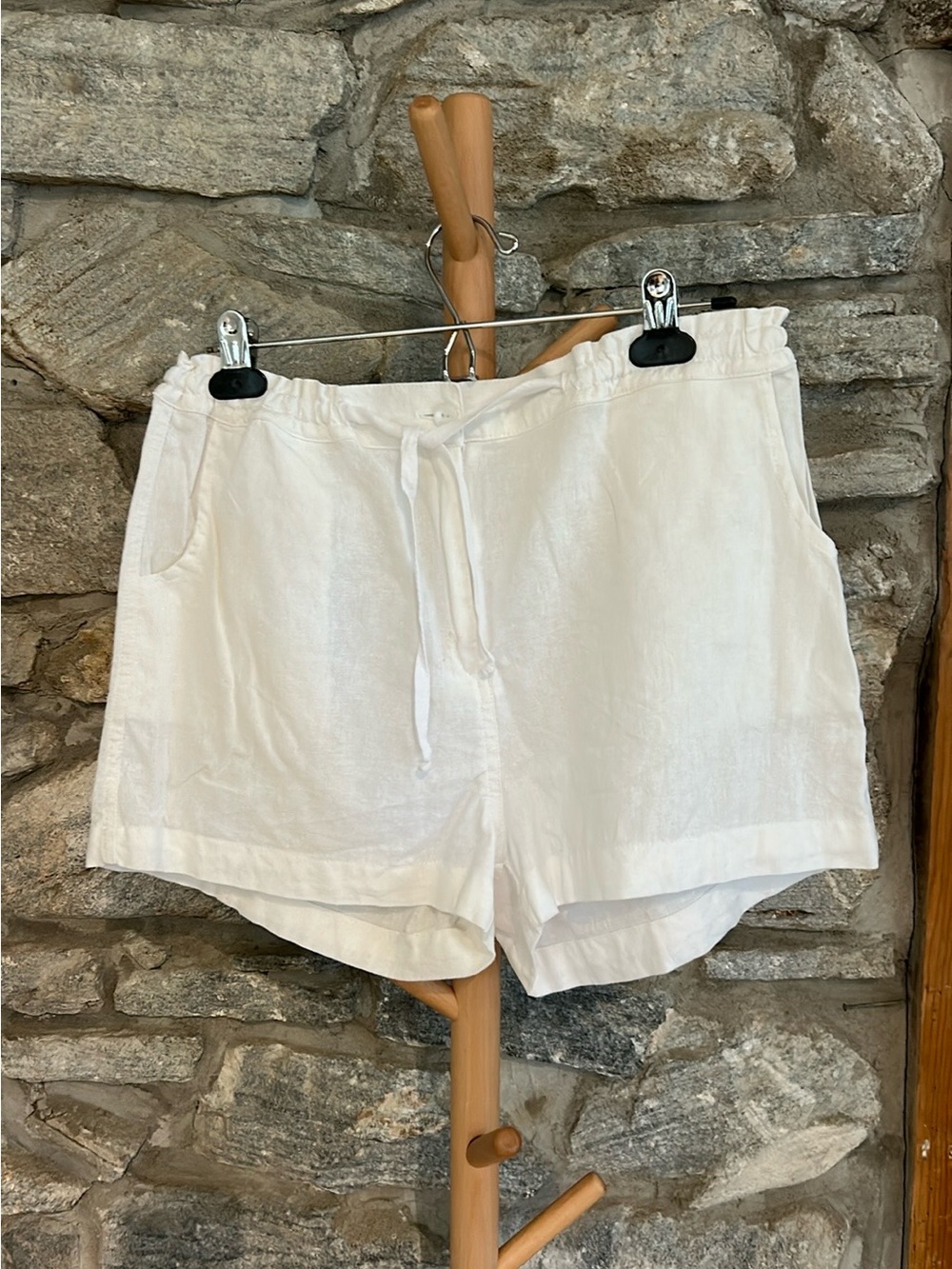 Linen Blend Drawstring Shorts